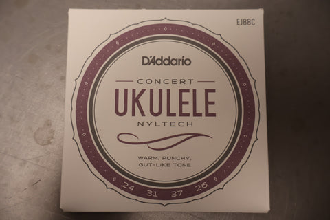 D'addario EJ88C Concert Ukulele Nyltech