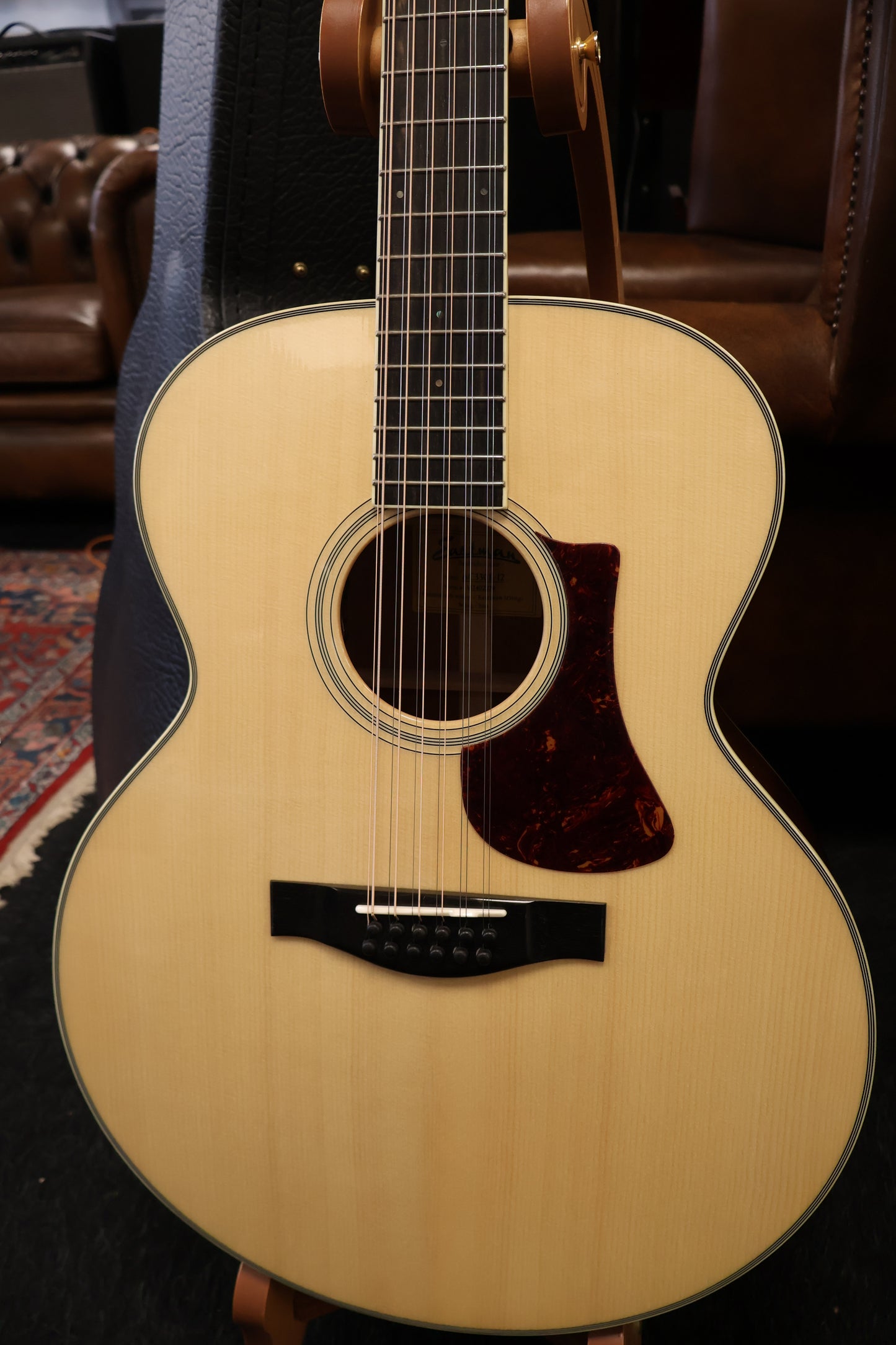 Eastman AC330E-12 Jumbo with electronics #279