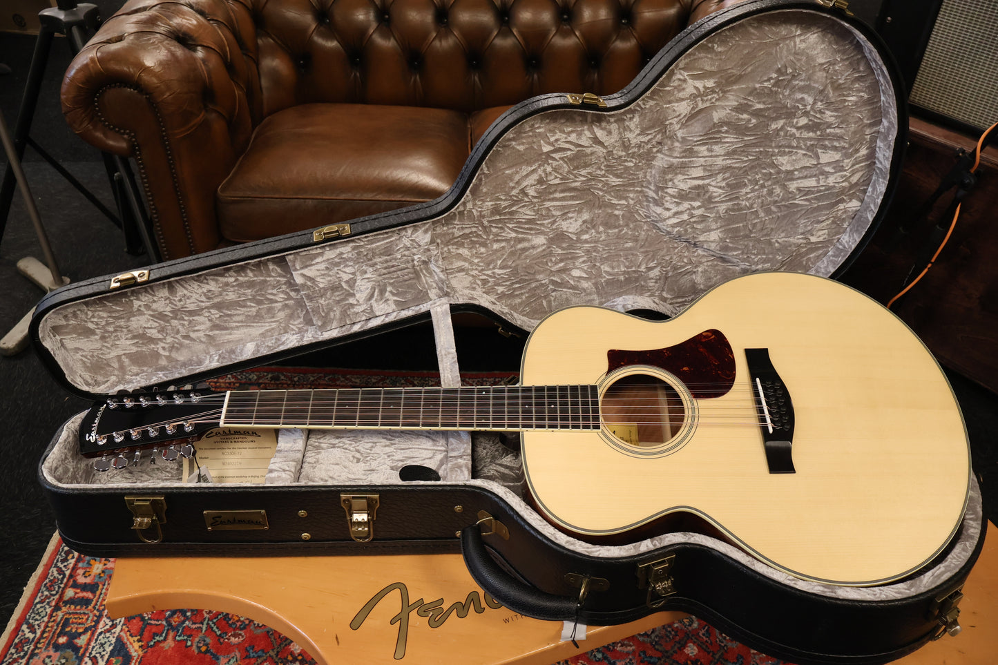 Eastman AC330E-12 Jumbo with electronics #279