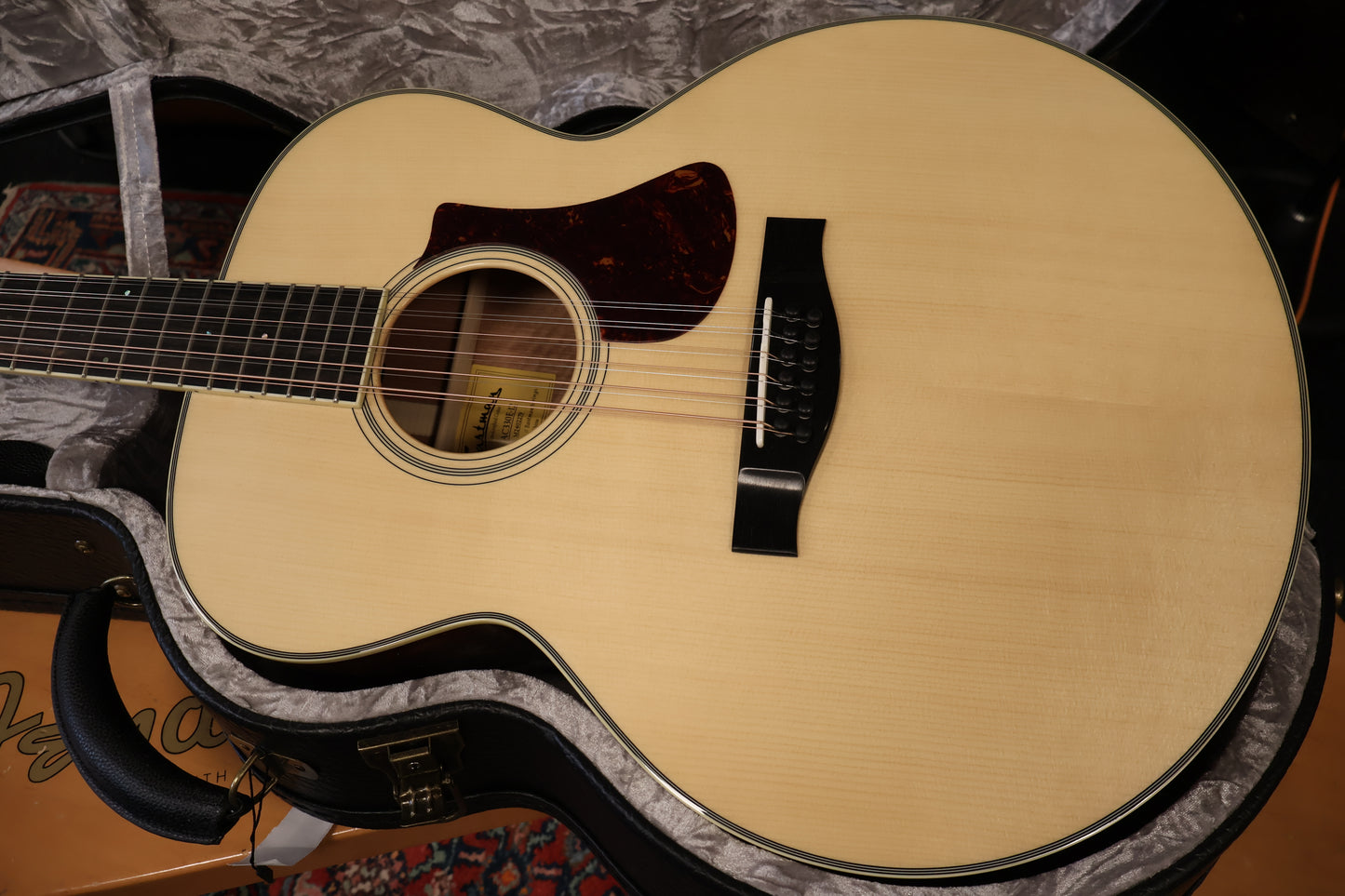 Eastman AC330E-12 Jumbo with electronics #279