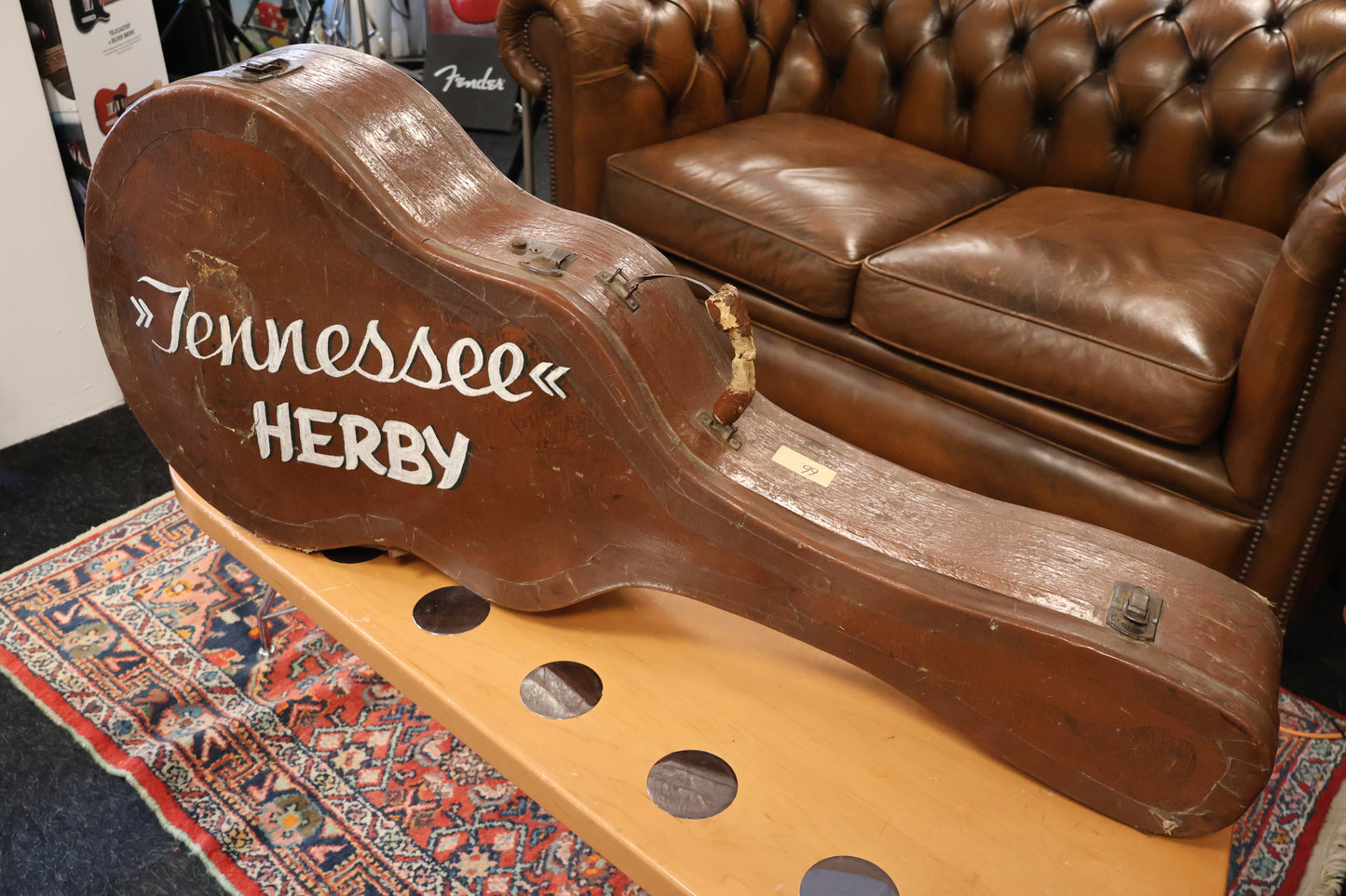 Vintage Lifton (Gibson) Case Brown Tennessee Herby