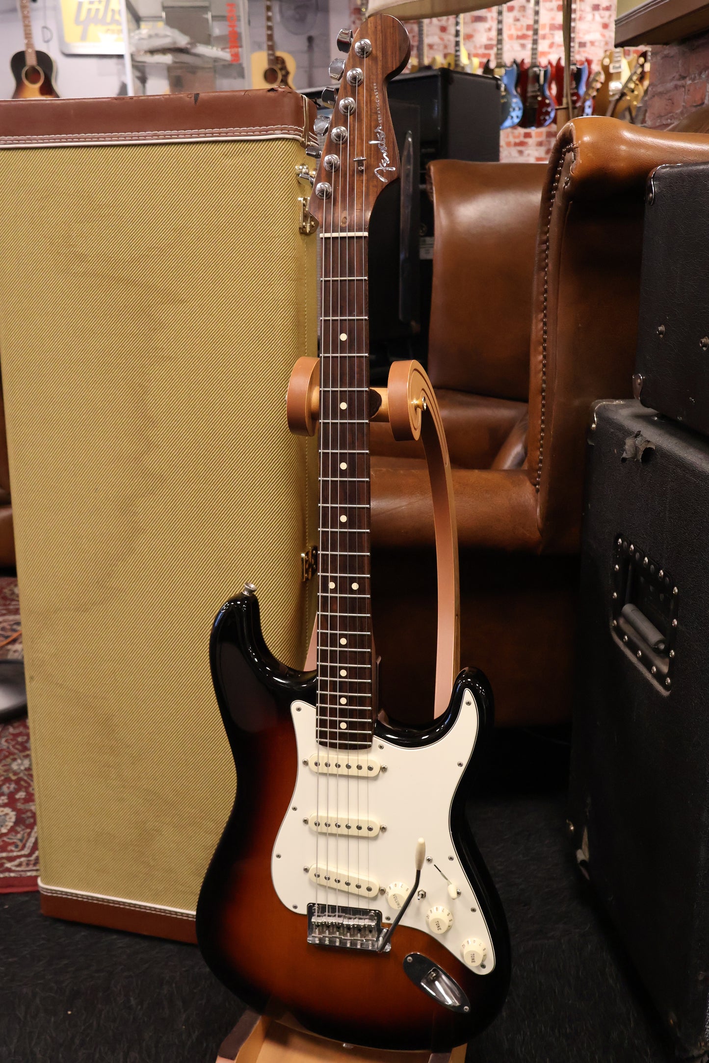 Fender LTD American Professional Stratocaster with Rosewood Neck 2016 - 3-Color Sunburst