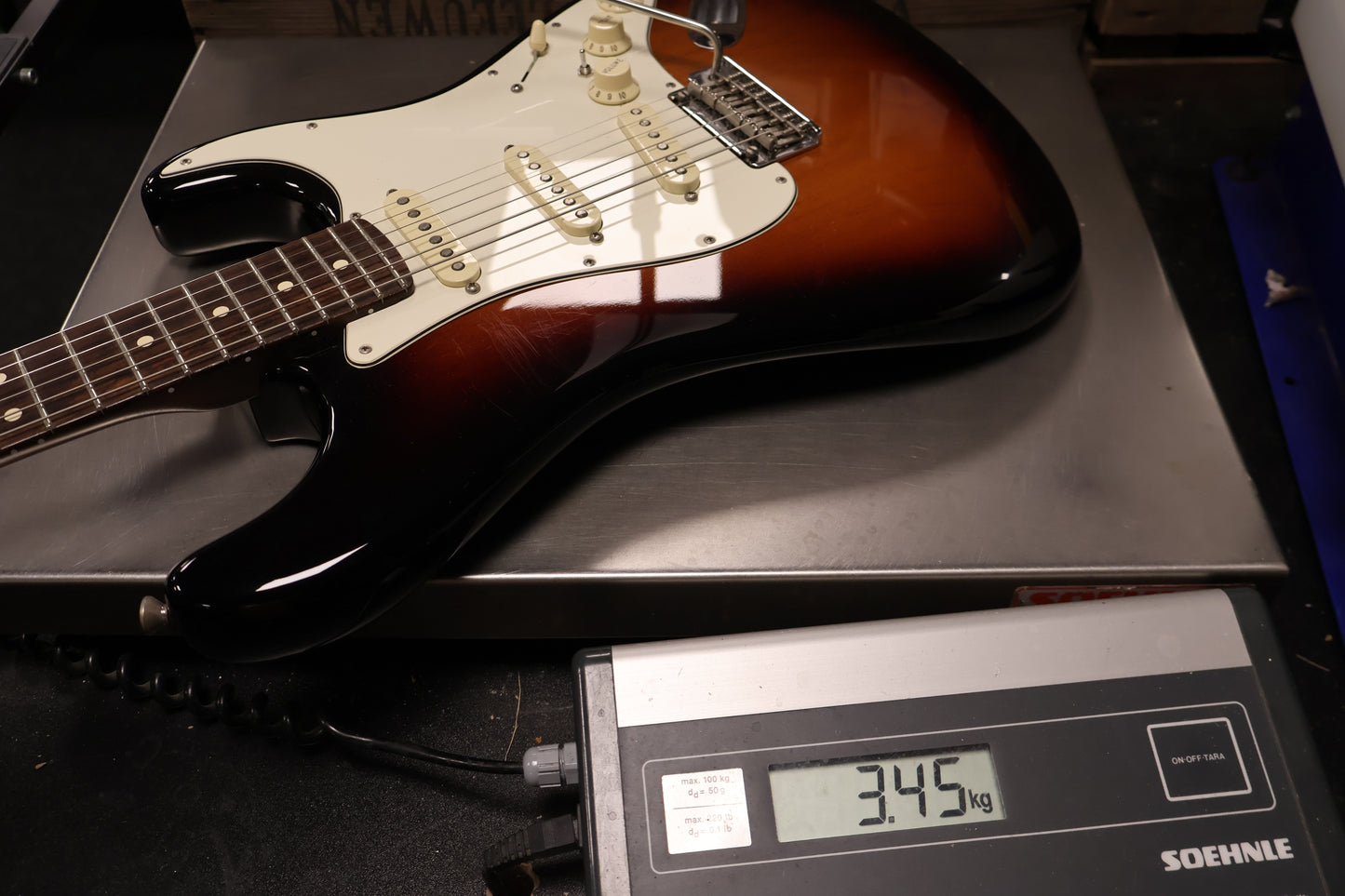 Fender LTD American Professional Stratocaster with Rosewood Neck 2016 - 3-Color Sunburst