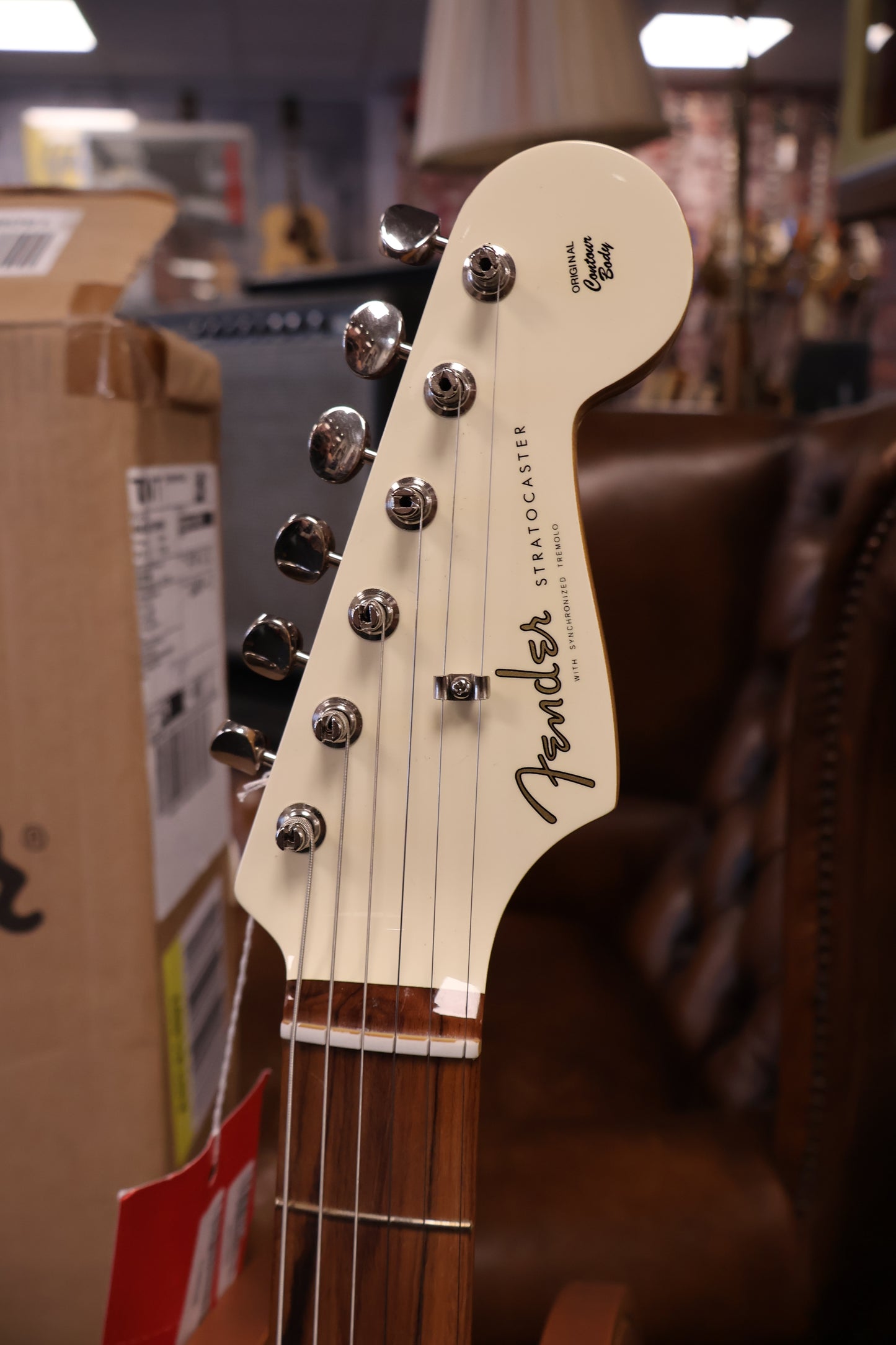 Fender Limited Edition Vintera '60s Stratocaster Olympic White (Used)