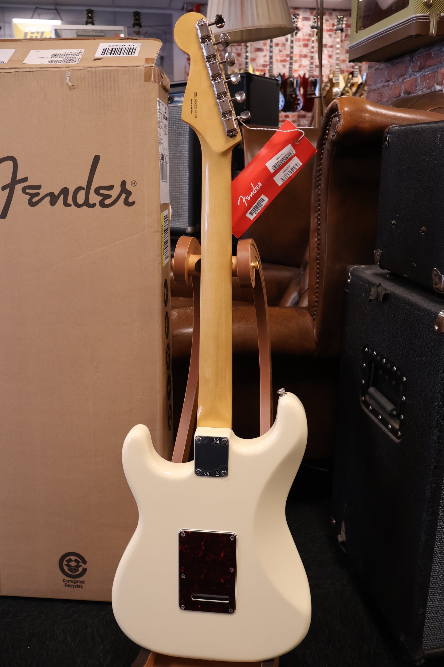 Fender Limited Edition Vintera '60s Stratocaster Olympic White (Used)