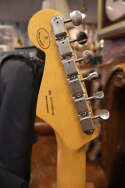 Fender LTD Road Worn '60s Stratocaster Lake Placid Blue (Used)
