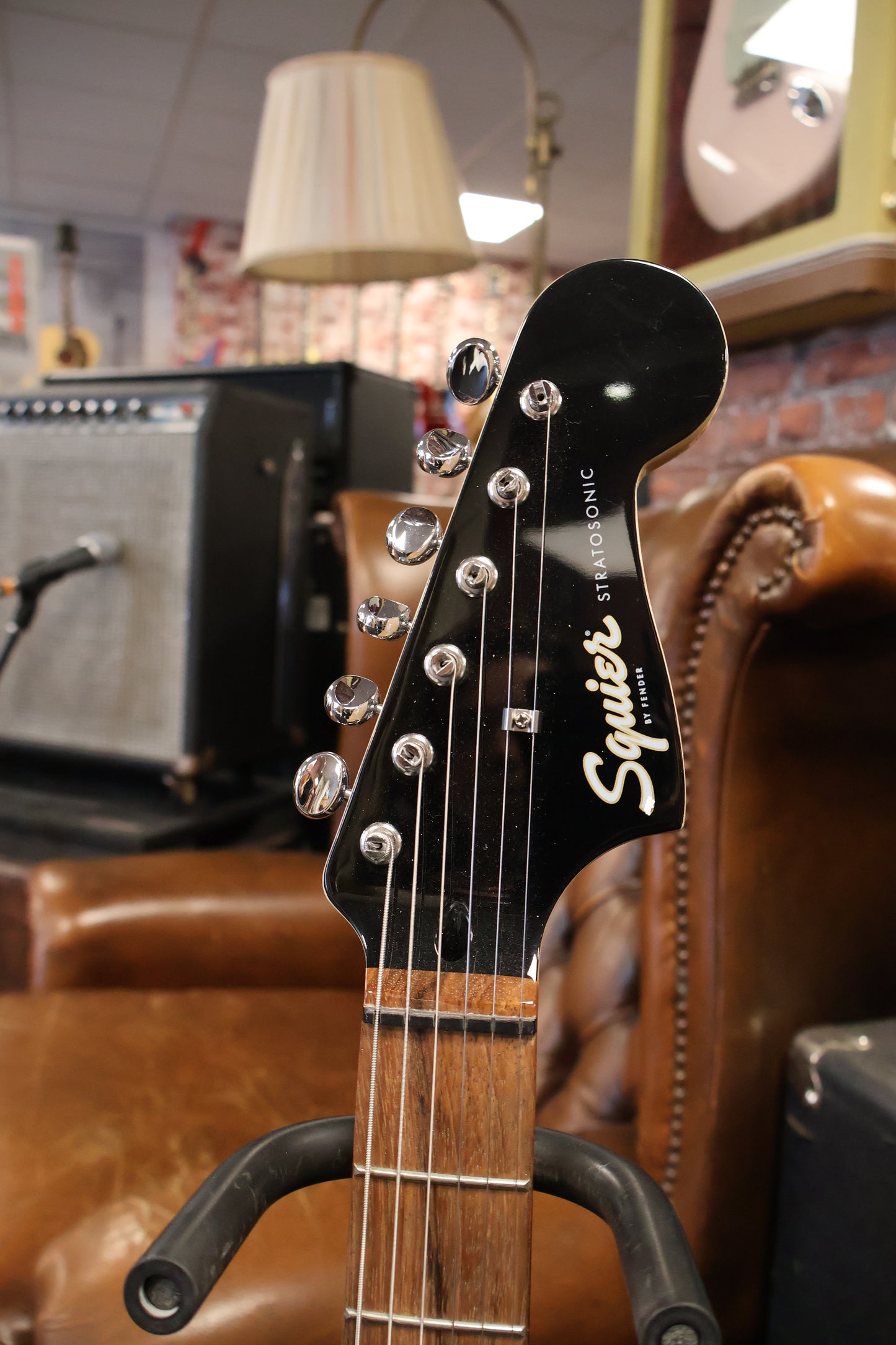 Squier Paranormal Strat-O-Sonic Crimson Red Transparent