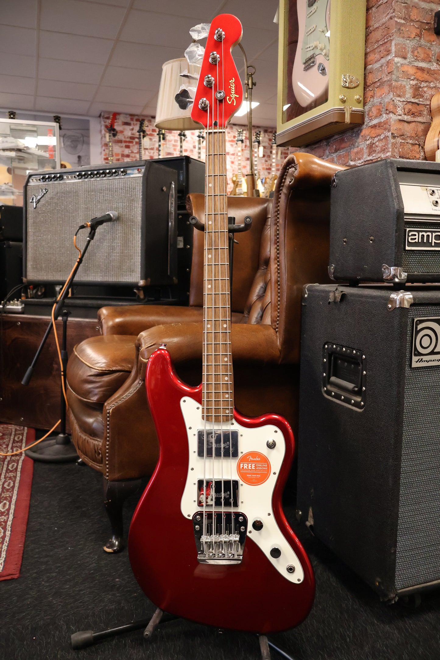 Squier Limited Edition Paranormal Rascal Bass HH Candy Apple Red (Used)