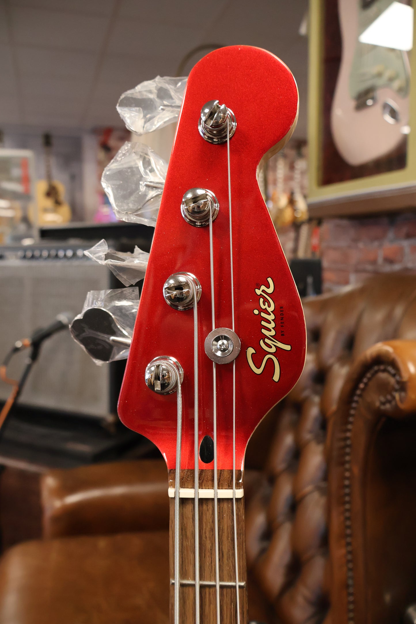 Squier Limited Edition Paranormal Rascal Bass HH Candy Apple Red (Used)