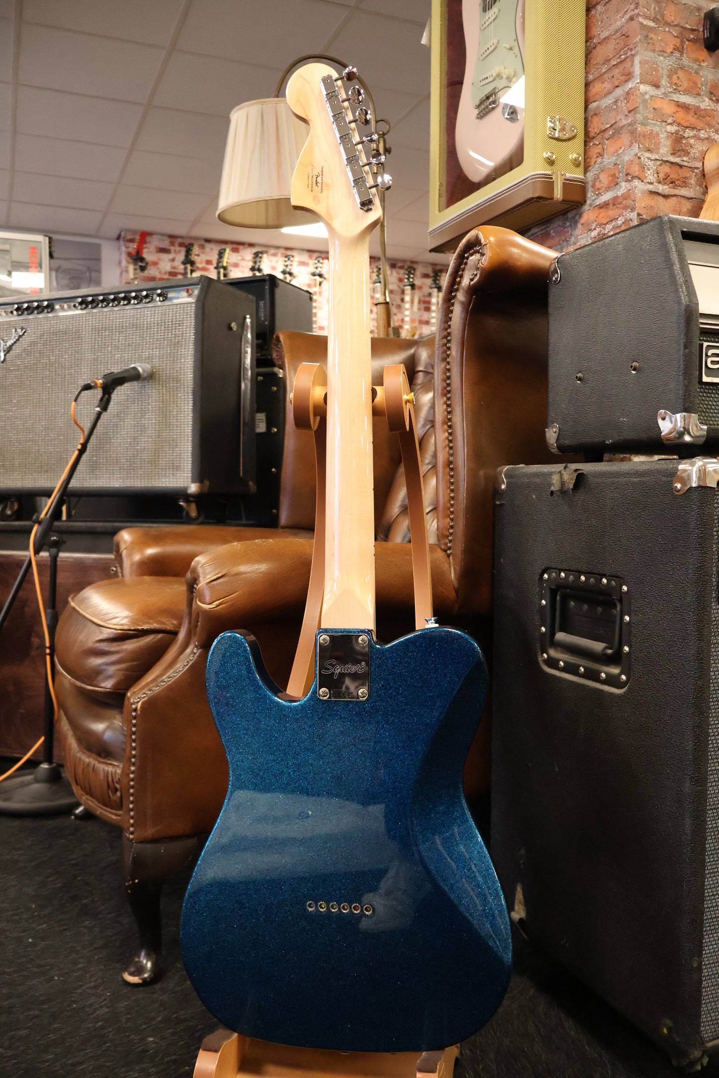 Squier Paranormal Esquire Deluxe, Maple Fingerboard - Blue Sparkle (Used)