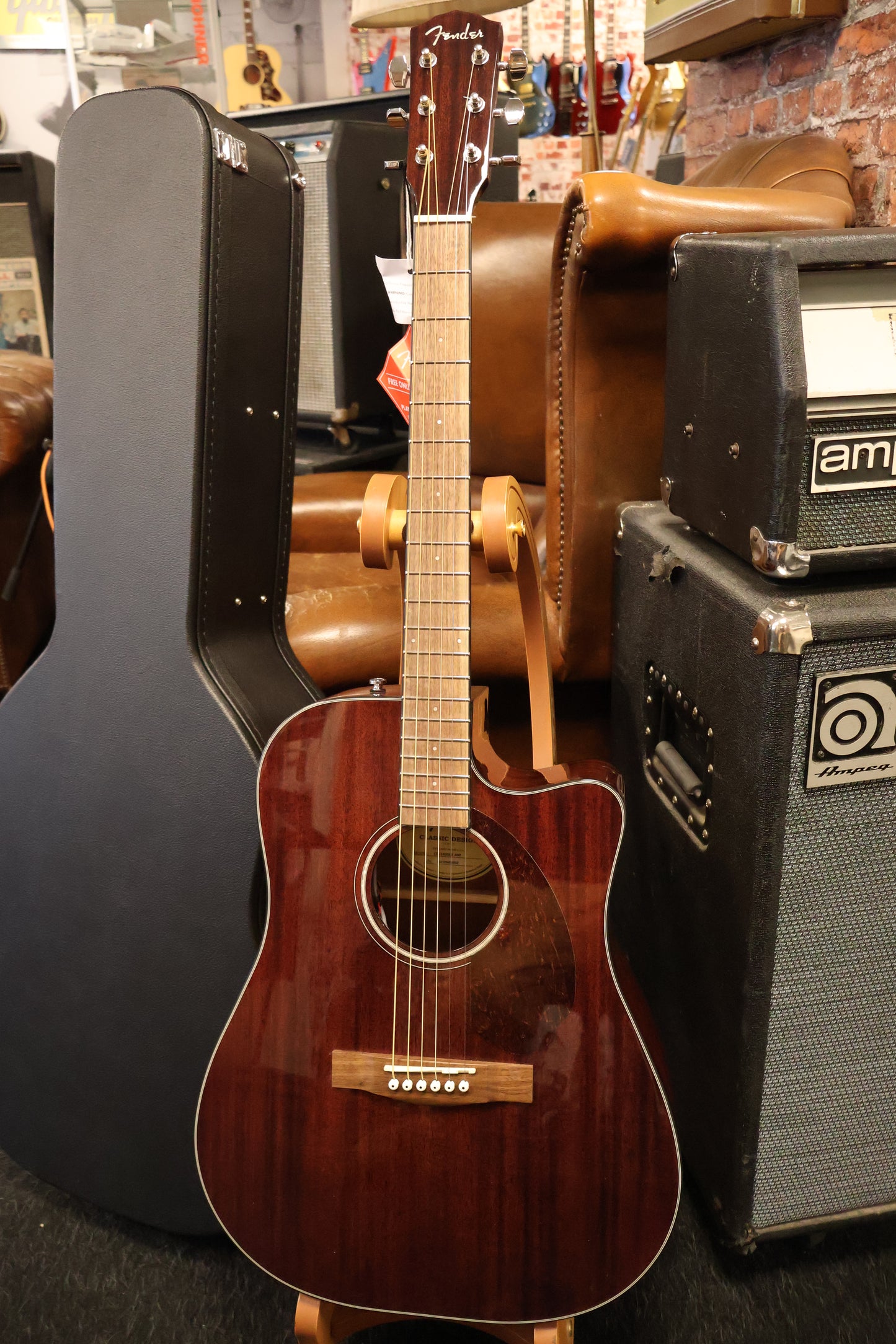 Fender CD-140SCE Dreadnought All-Mahogany w/Case (Used)