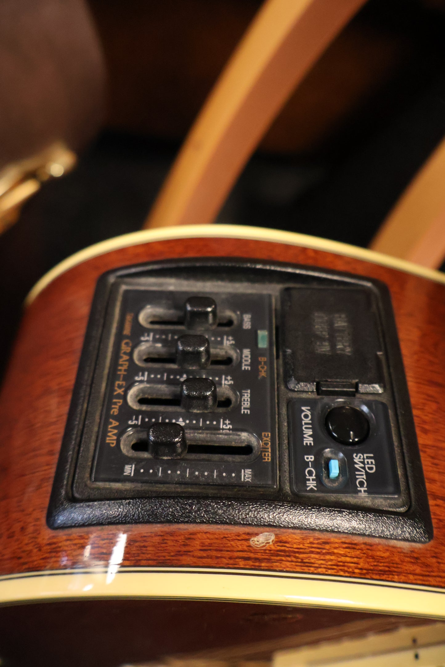 Takamine 1998 EF508C Grand Auditorium