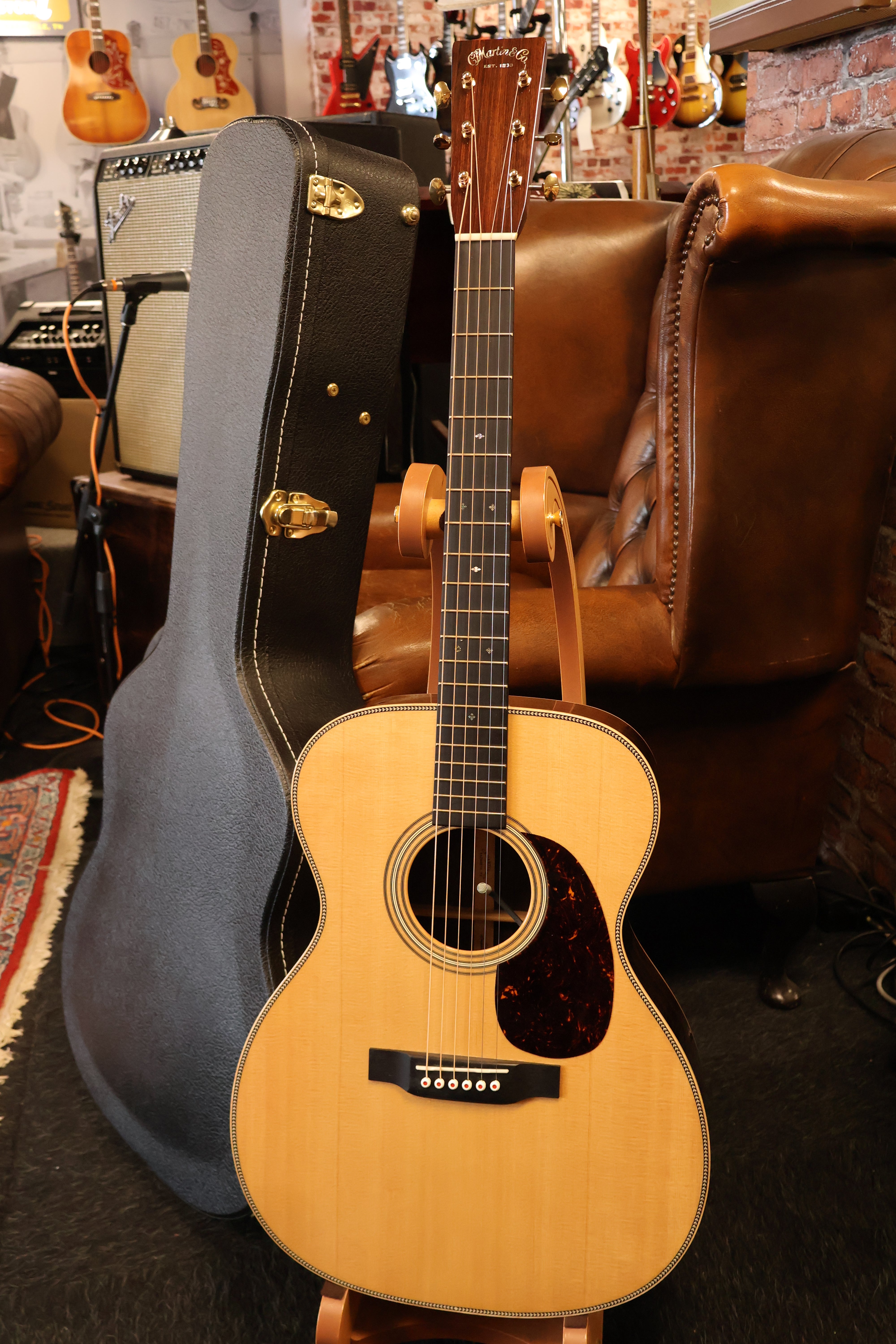 Martin ooo-28 2004年製　ピックアップ付き s-l1200.jpg