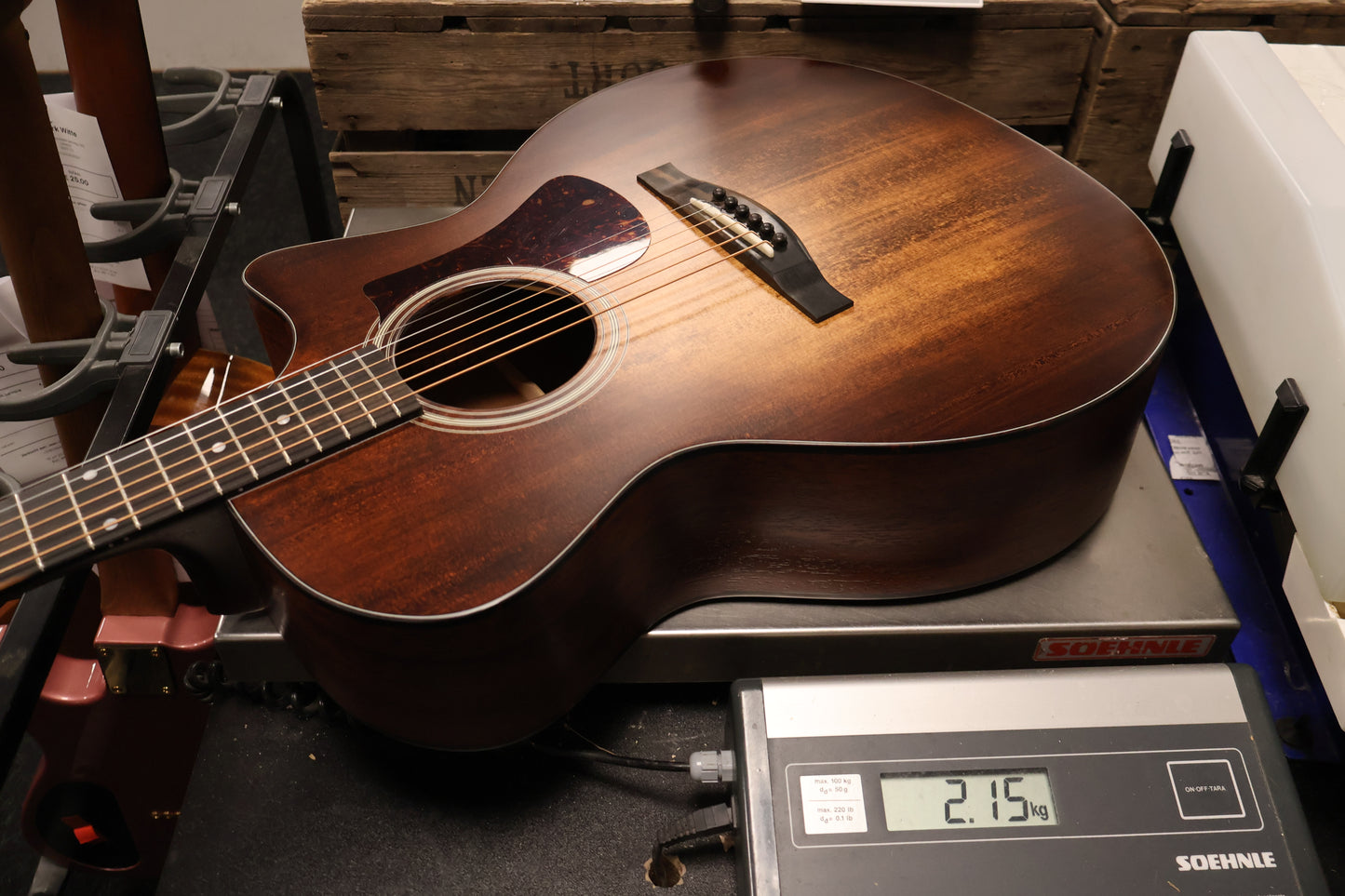 Eastman AC122-1CE Classic Grand Auditorium (B-Stock)