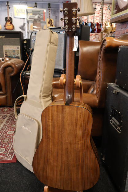 Eastman E3DE Deluxe Dreadnought with Electronics (B-Stock)