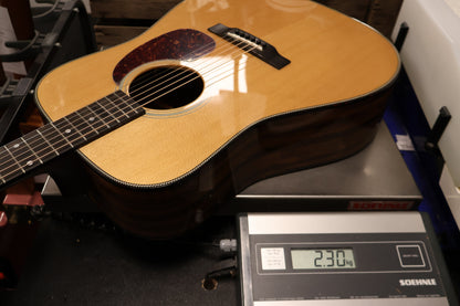 Eastman E3DE Deluxe Dreadnought with Electronics (B-Stock)