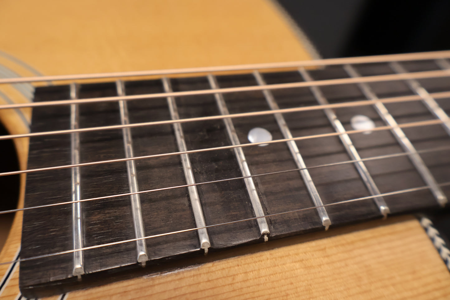 Eastman E3DE Deluxe Dreadnought with Electronics (B-Stock)
