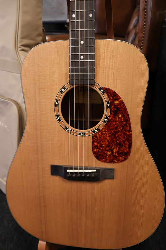 Eastman E2D Dreadnought (B-Stock)