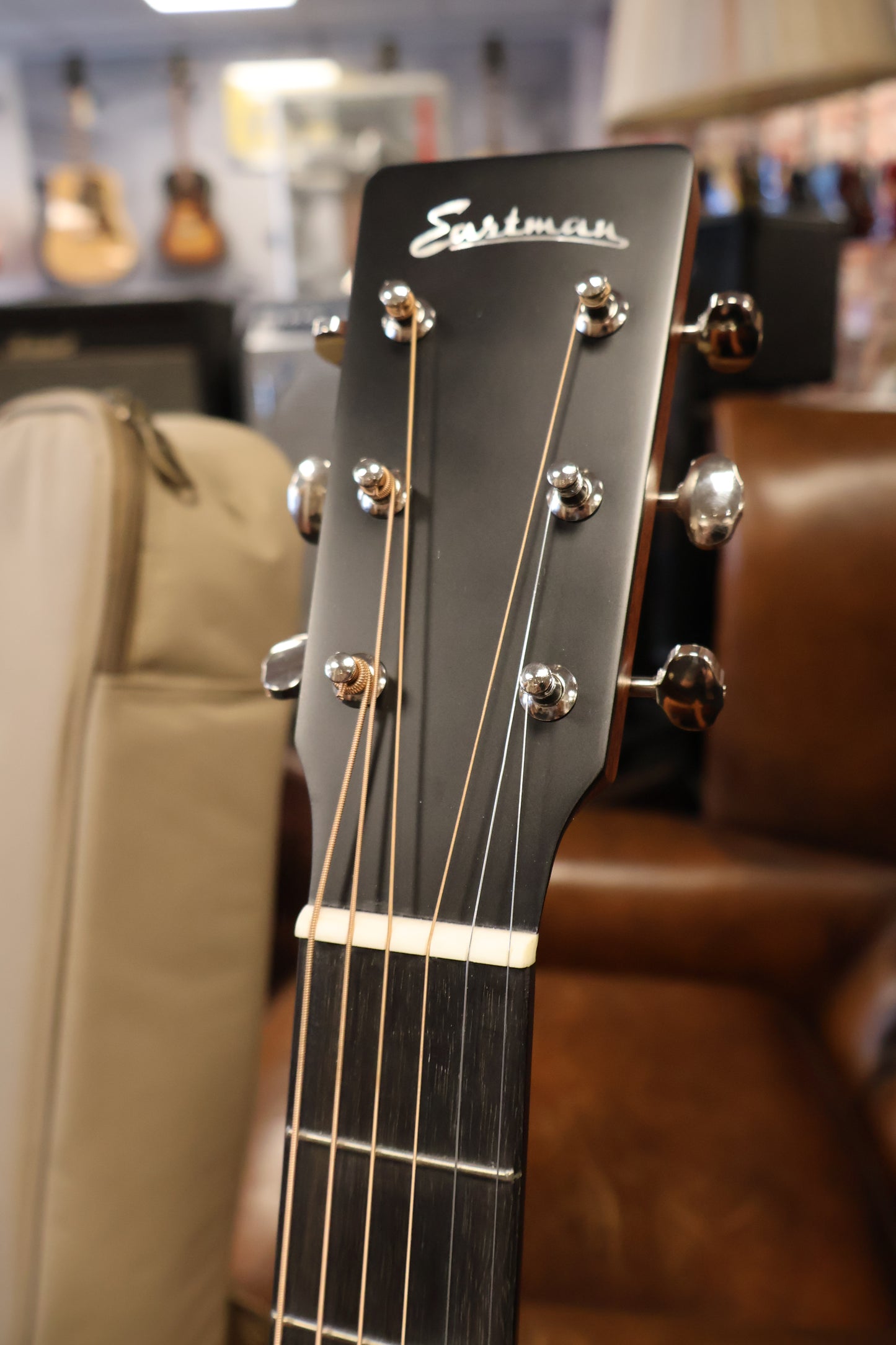 Eastman E2D Dreadnought (B-Stock)