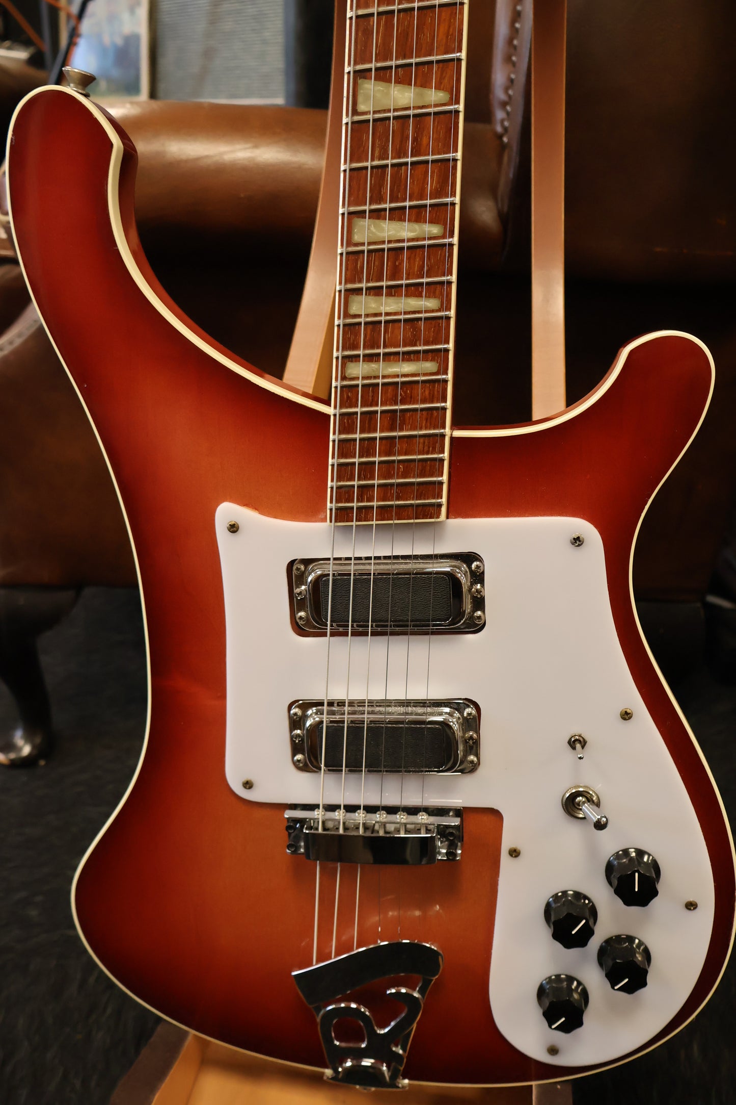 Rickenbacker 481 Slant Fret 1976