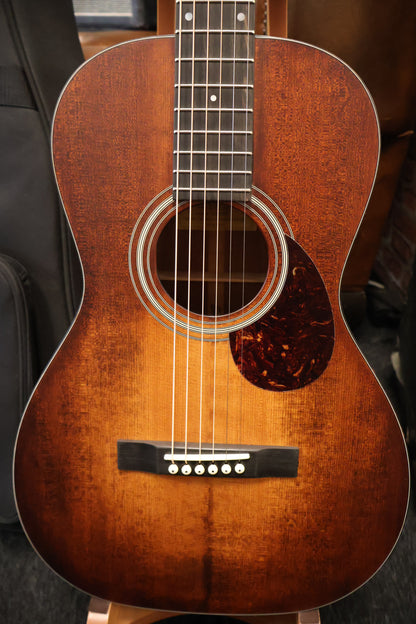 Eastman E1P Classic Parlor