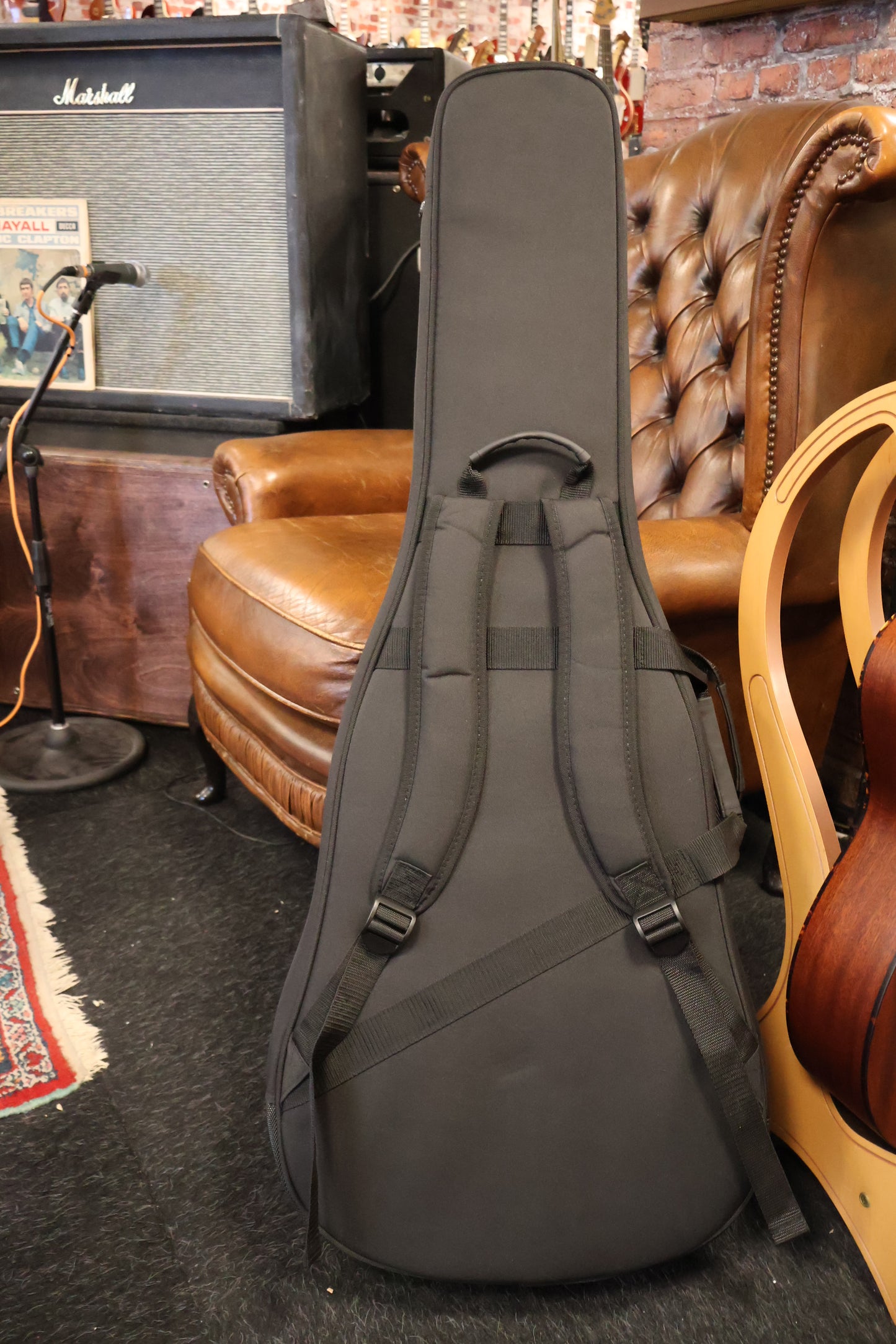 Eastman E1P Classic Parlor