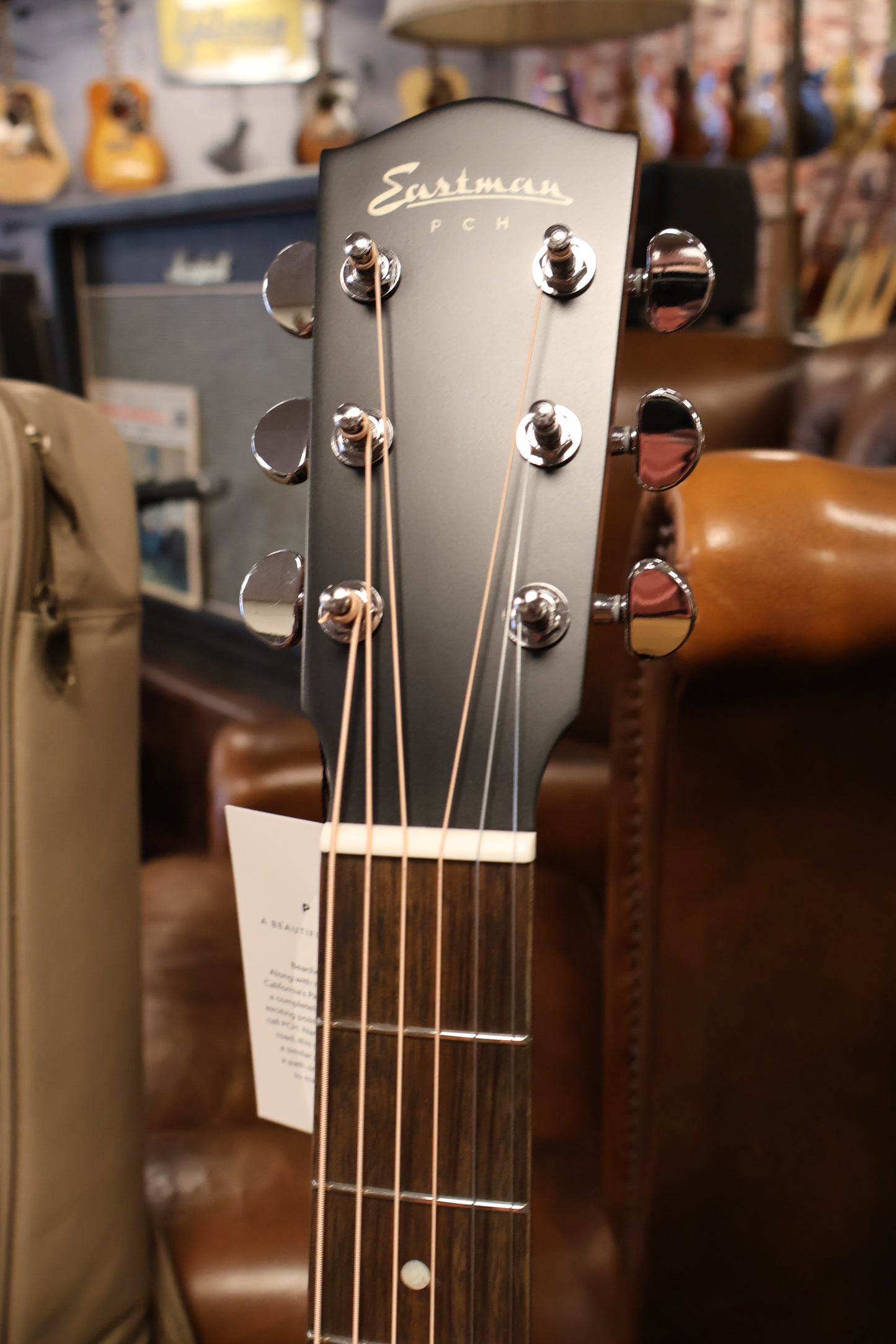 Eastman PCH1-D-CLA Sapele Dreadnought Classic Finish