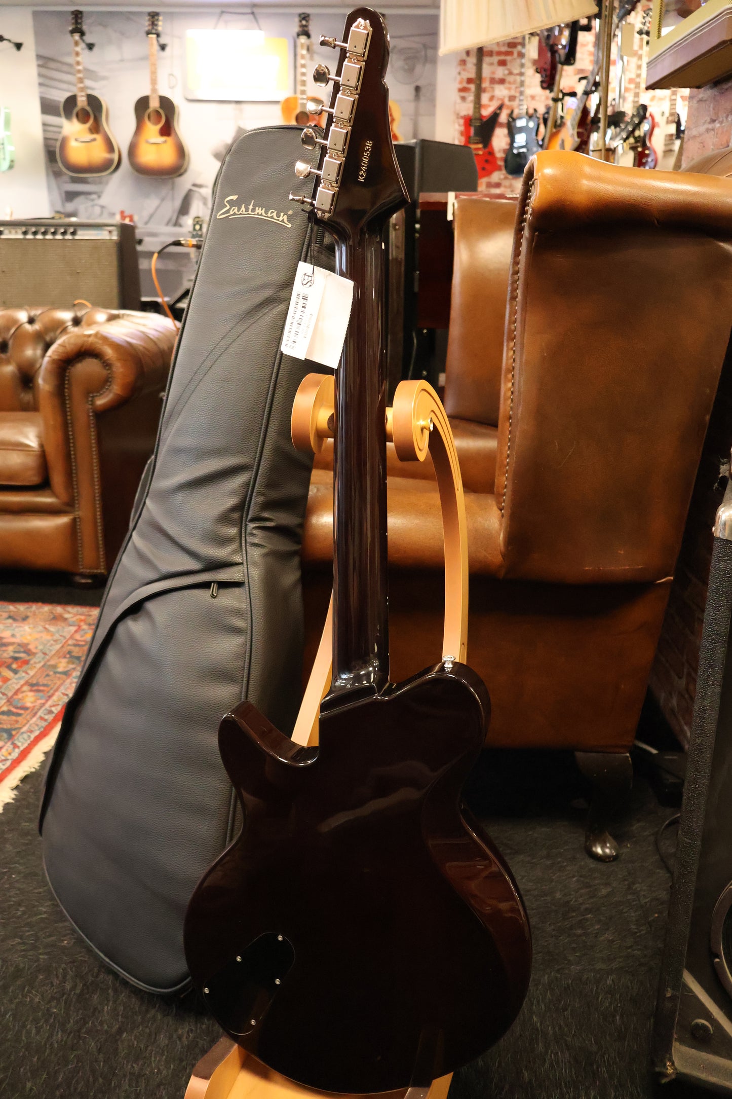 Eastman Henry James Signature Juliet  (B-STOCK)