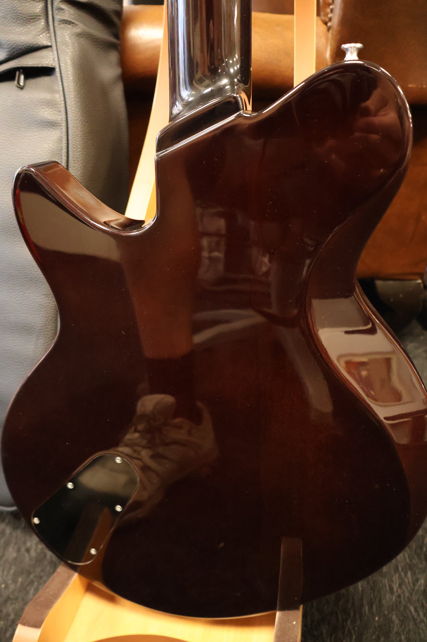 Eastman Henry James Signature Juliet  (B-STOCK)