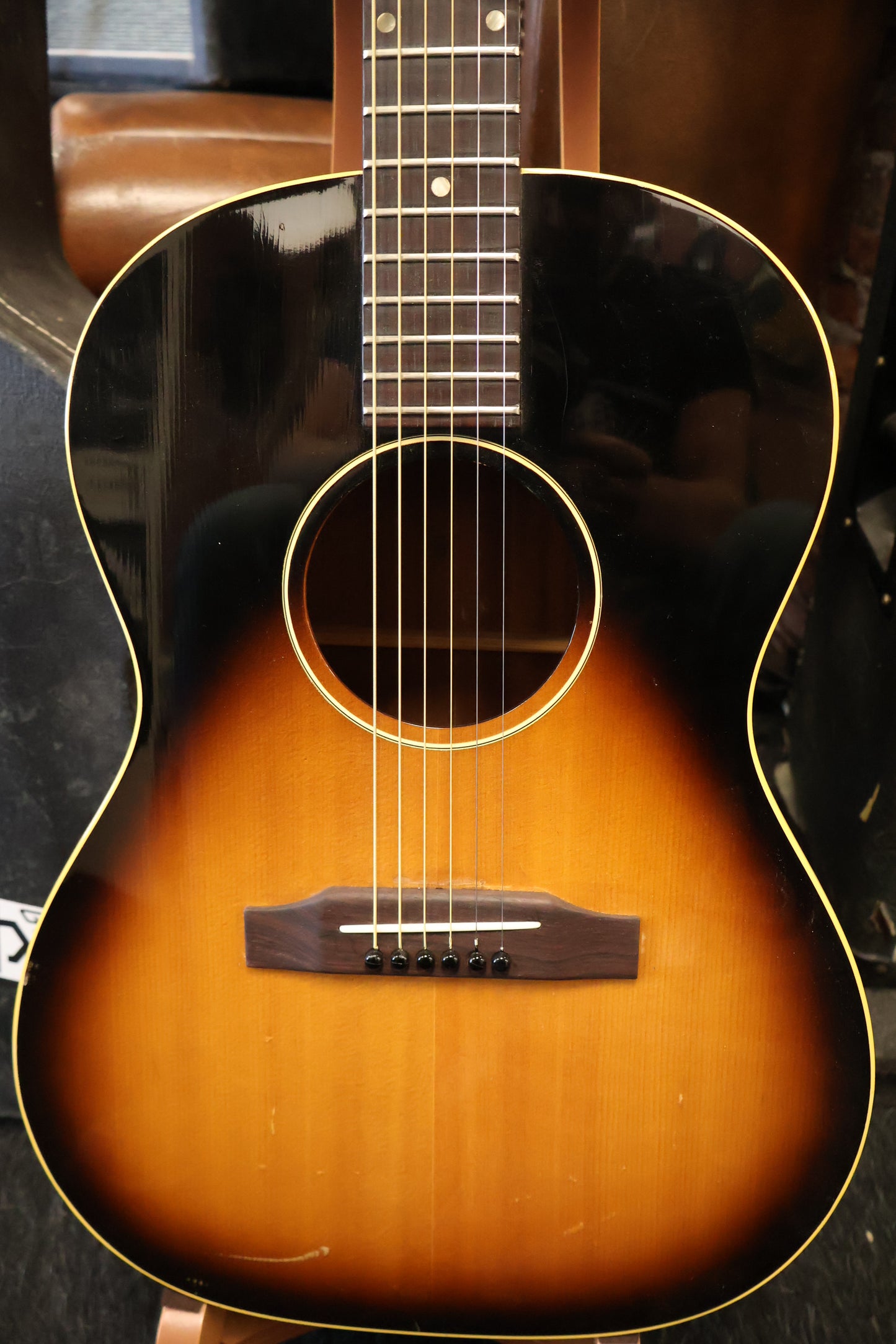 Gibson 1964 LG-1 Sunburst