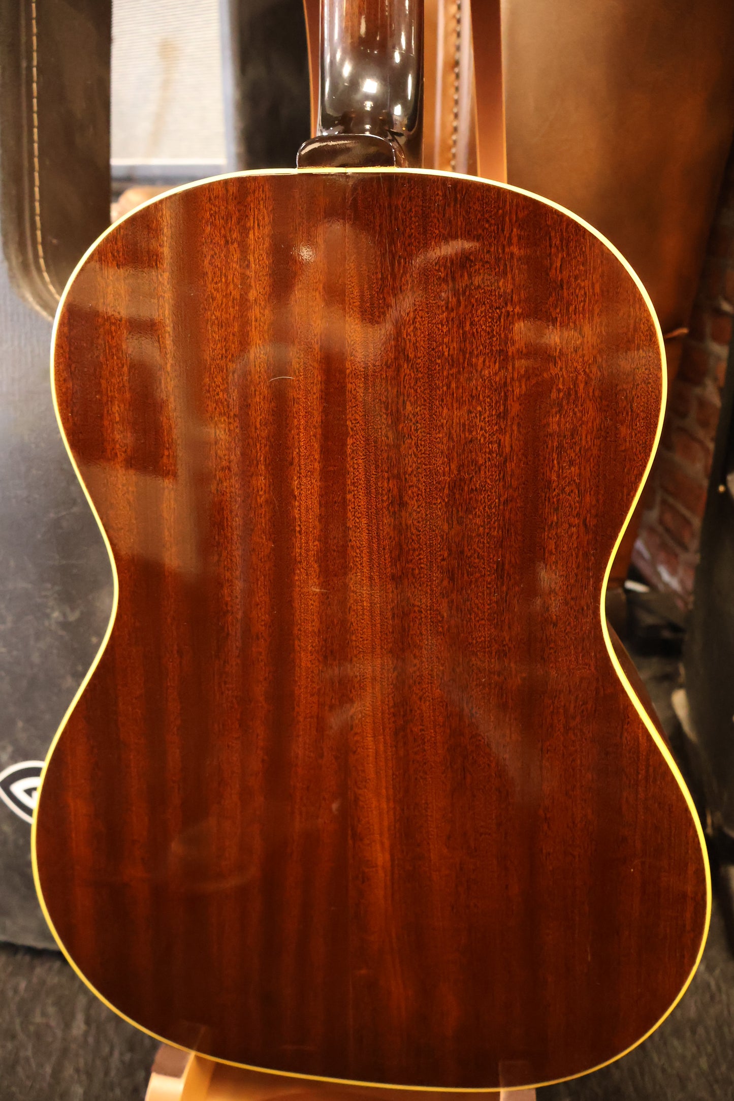 Gibson 1964 LG-1 Sunburst