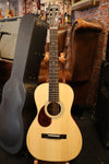 Eastman E-10PL Parlor Lefty Natural (B-Stock)