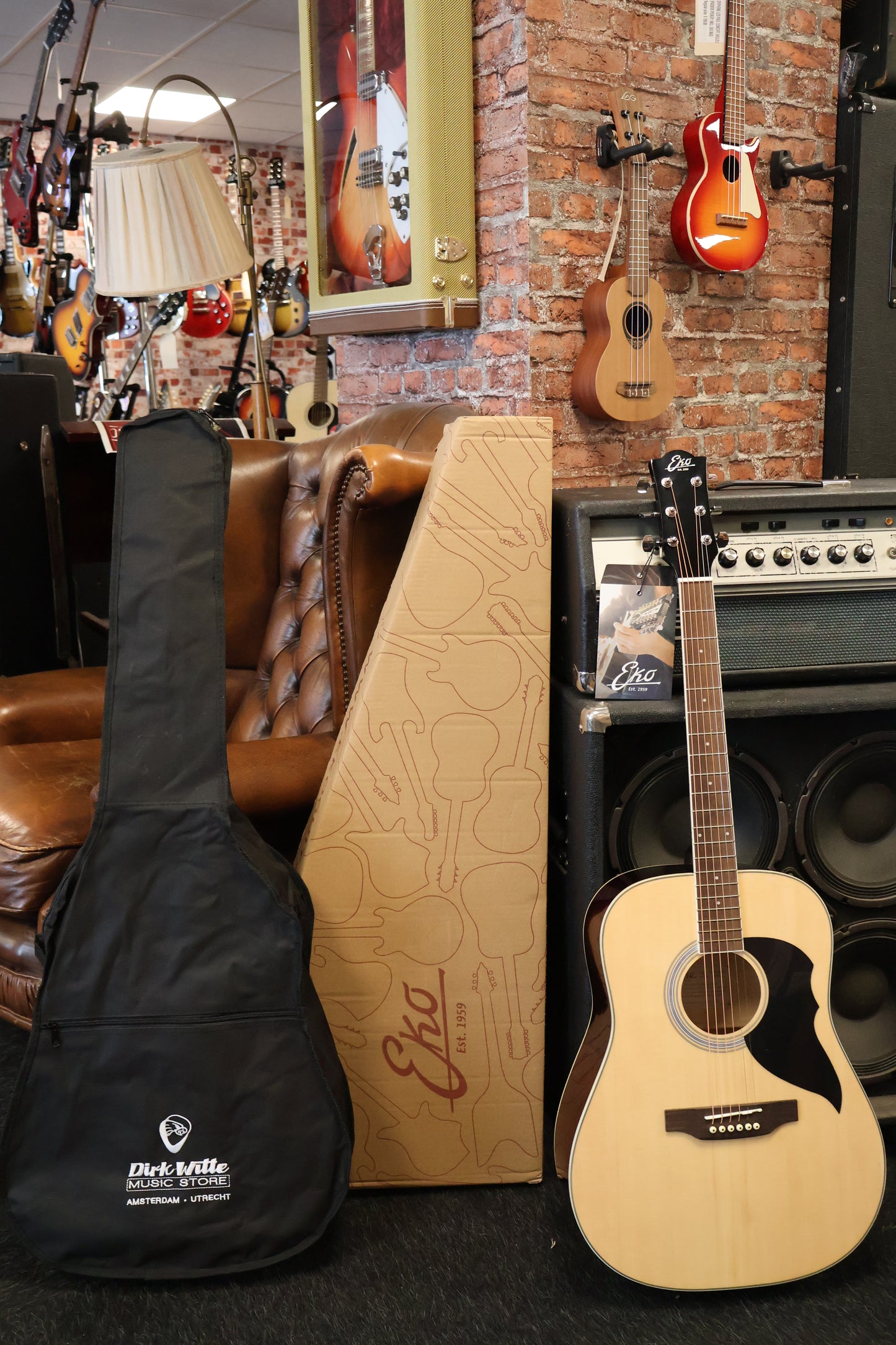 Eko Ranger 6 Natural With Gigbag