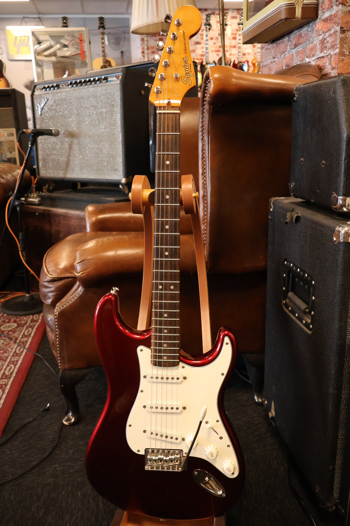 Squier Classic Vibe '60s Stratocaster Candy Apple Red (Used)