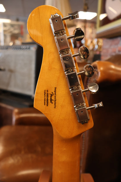 Squier Classic Vibe '60s Stratocaster Candy Apple Red (Used)