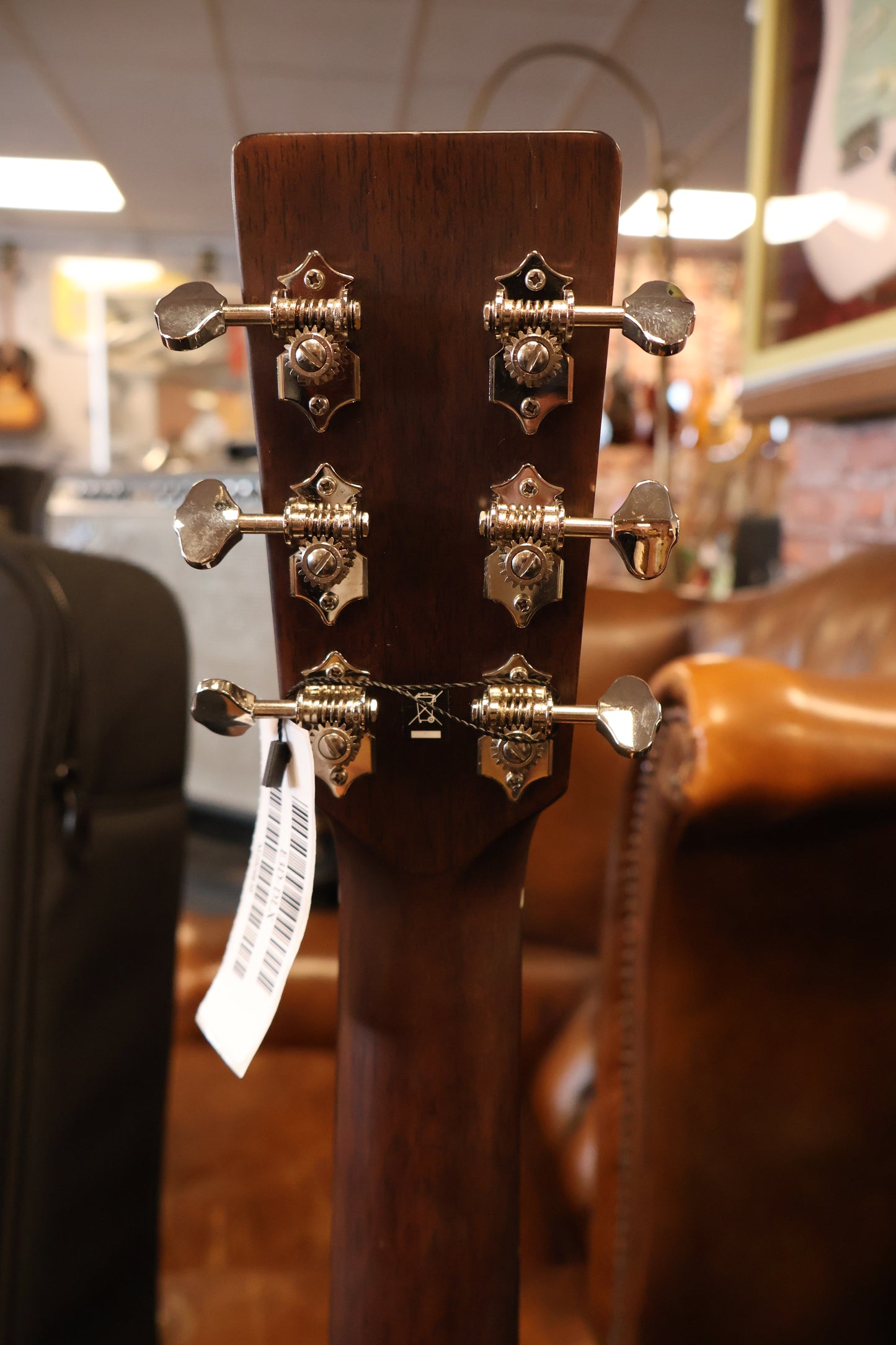 Eastman E3D Deluxe Dreadnought with Electronics