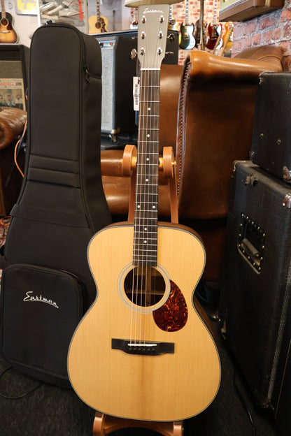 Eastman E3OME Auditorium with Pickup