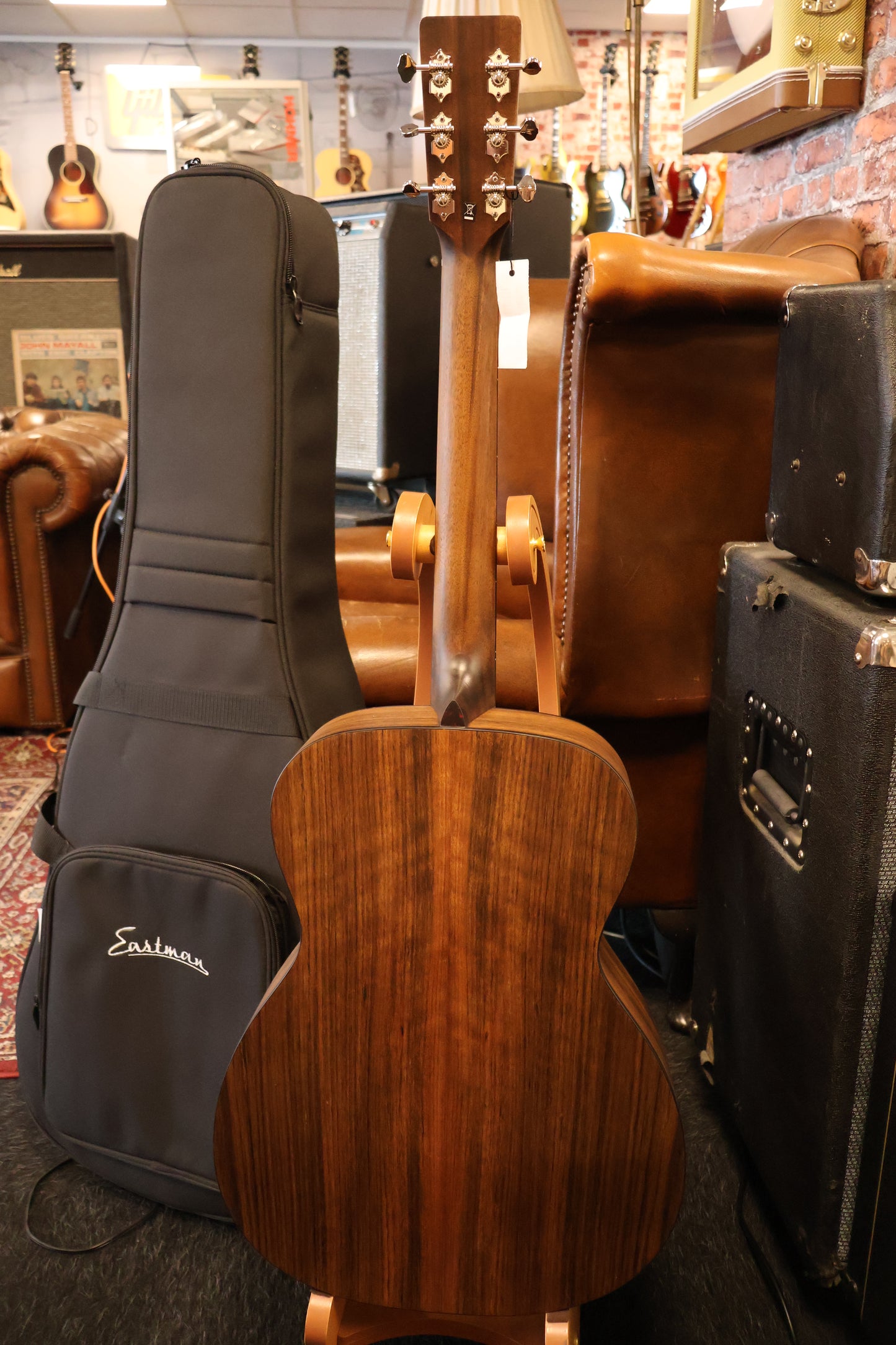 Eastman E3OME Auditorium with Pickup