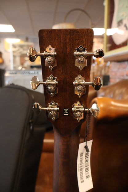 Eastman E3DE Dreadnought with Electronics