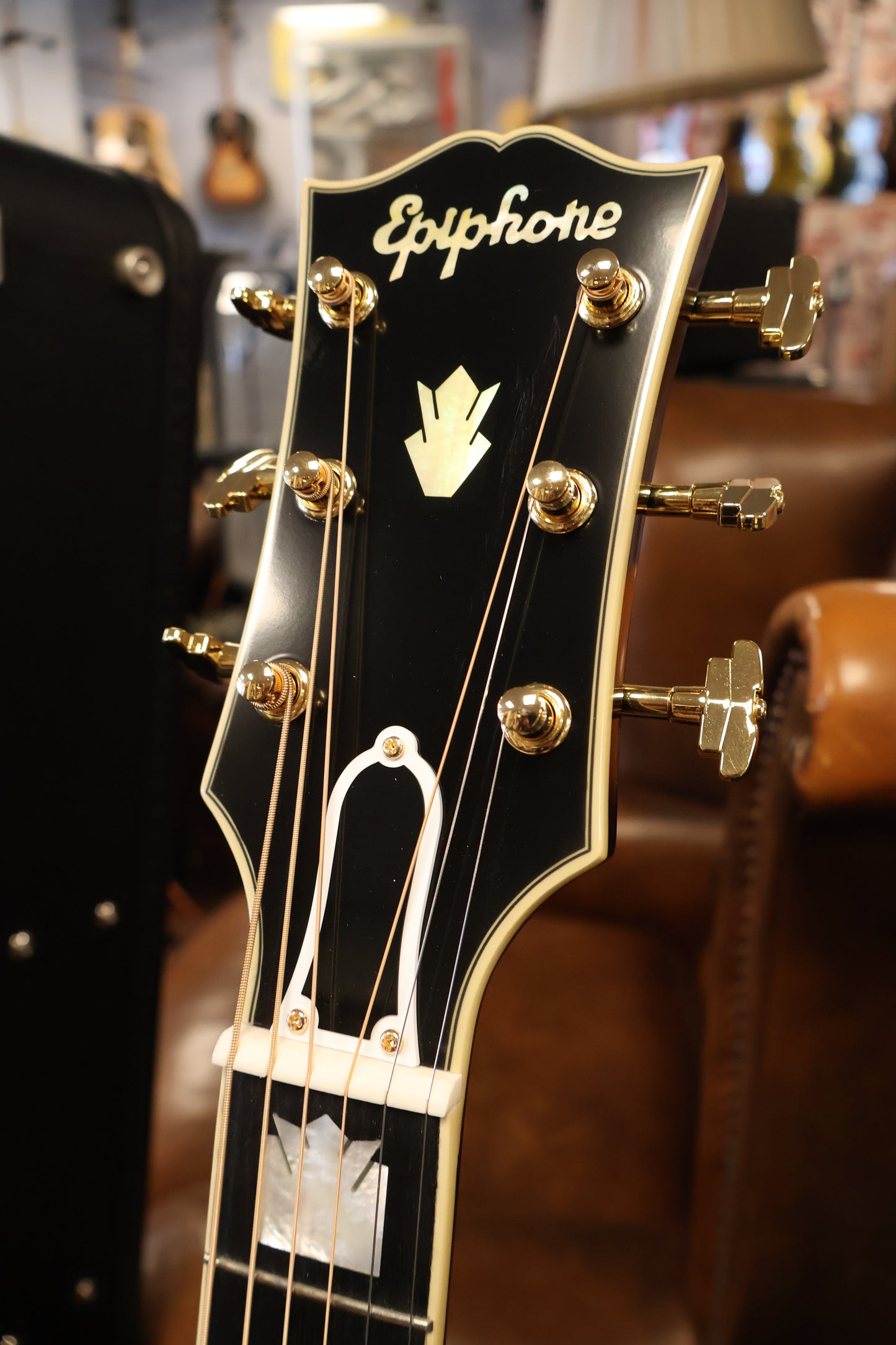 Epiphone Pre-War SJ-200 Rosewood Reissue Vintage Sunburst