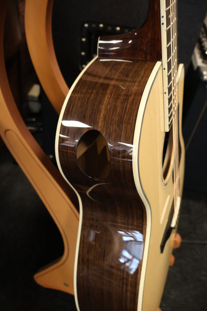 Eastman AC422CE-AE Grand Auditorium (B-Stock)