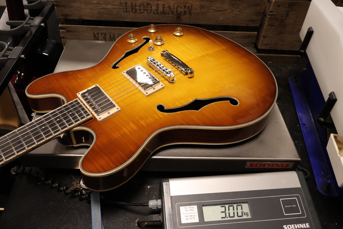 Eastman T186MX Goldburst (B-Stock)