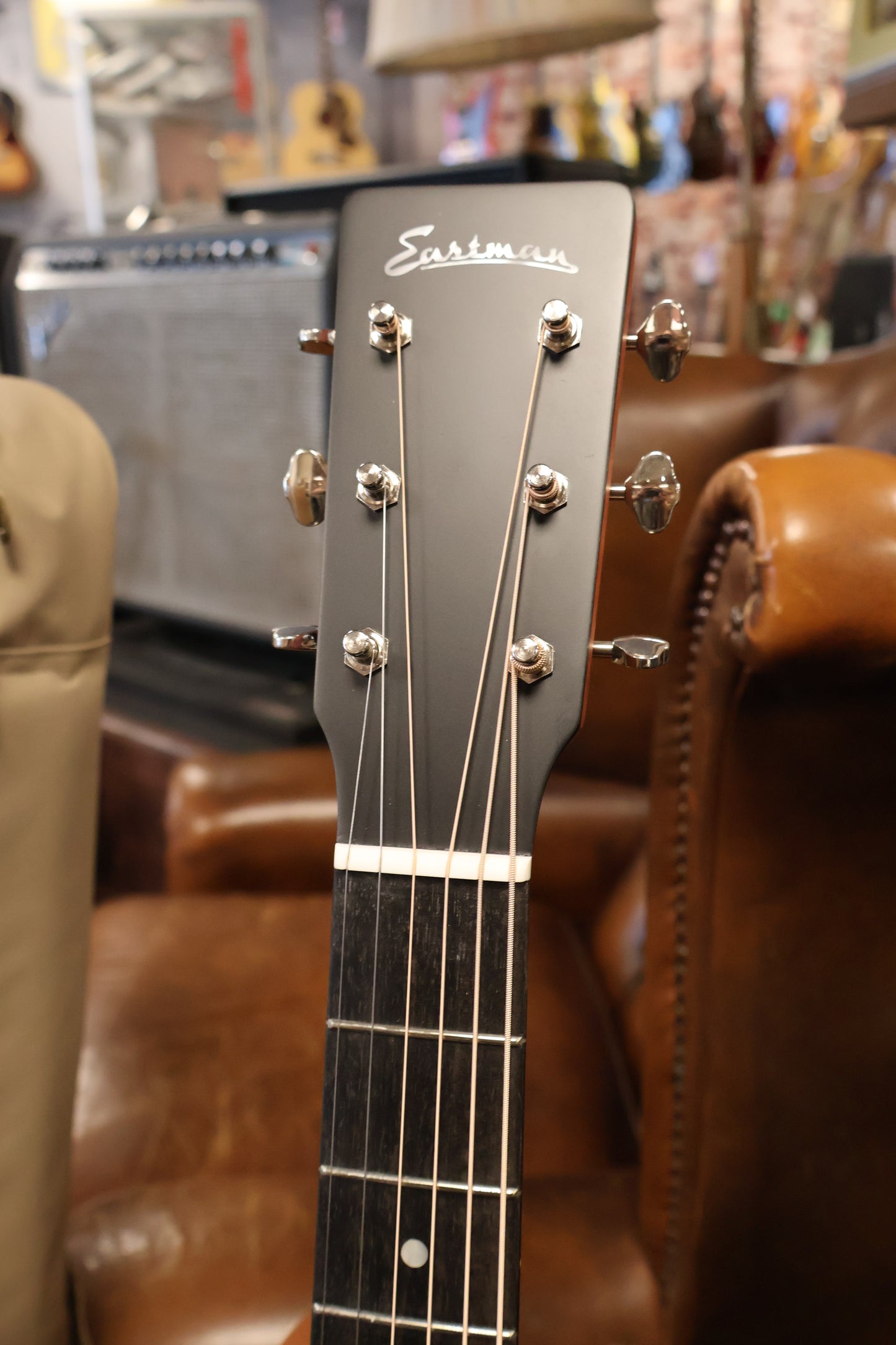 Eastman E1OML Orchestra Lefty (B-Stock)