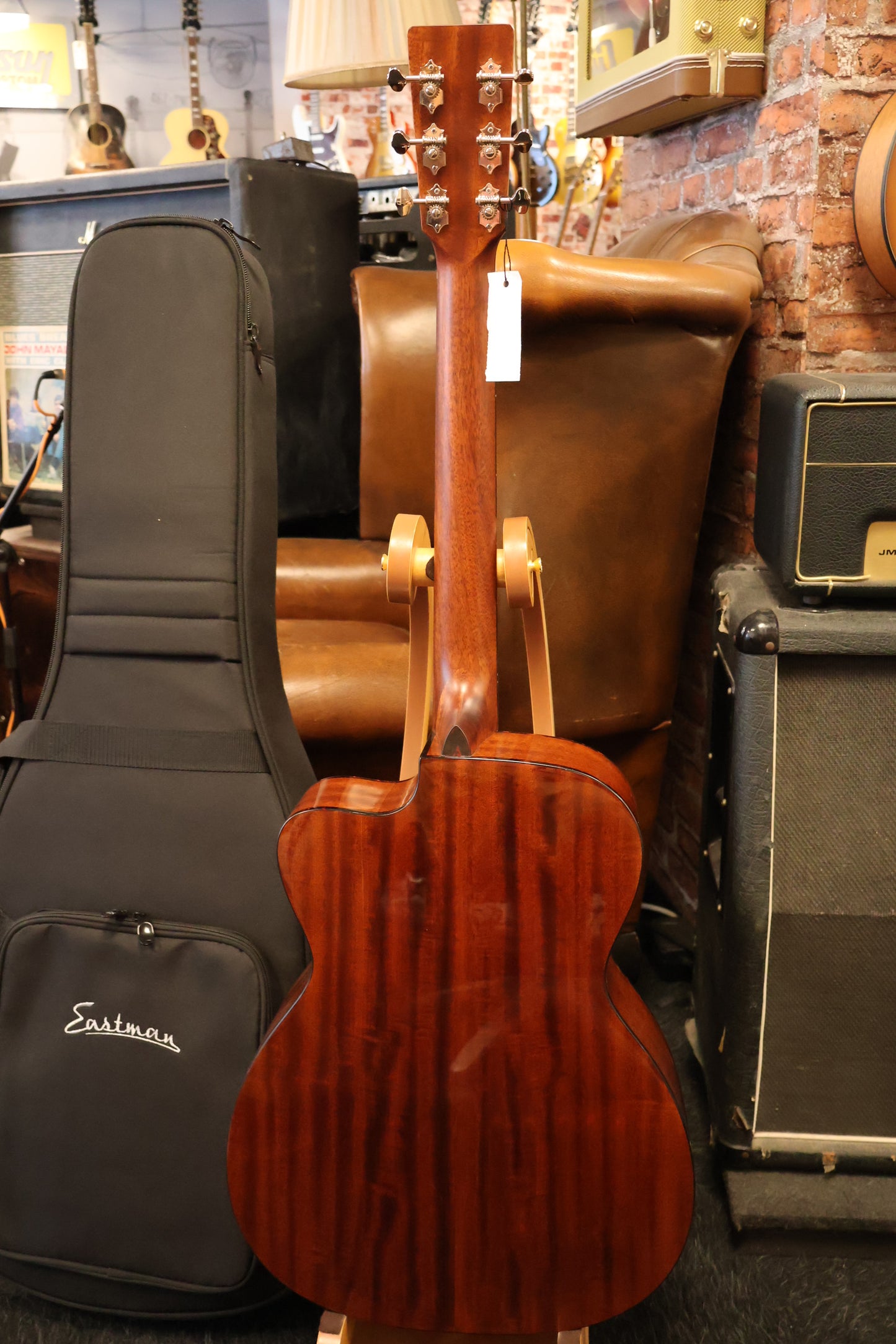 Eastman E1OMCE-DLX Orchestra Deluxe