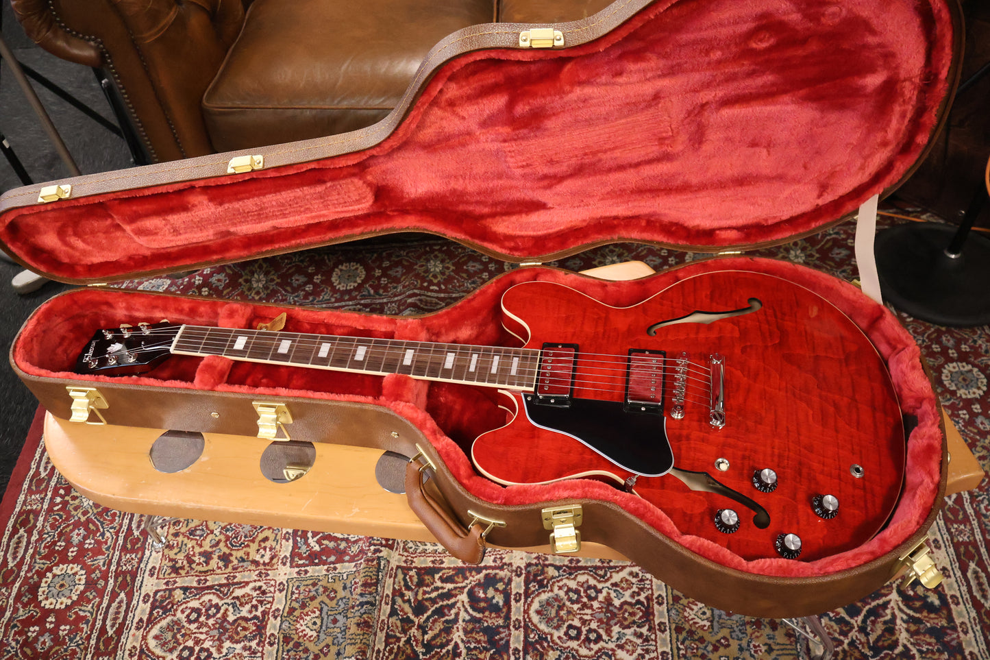 Gibson ES-335 Lefty Sixties Cherry Figured