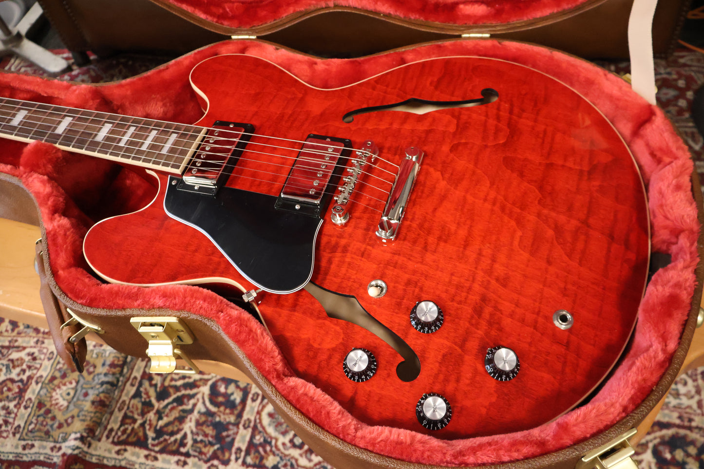 Gibson ES-335 Lefty Sixties Cherry Figured