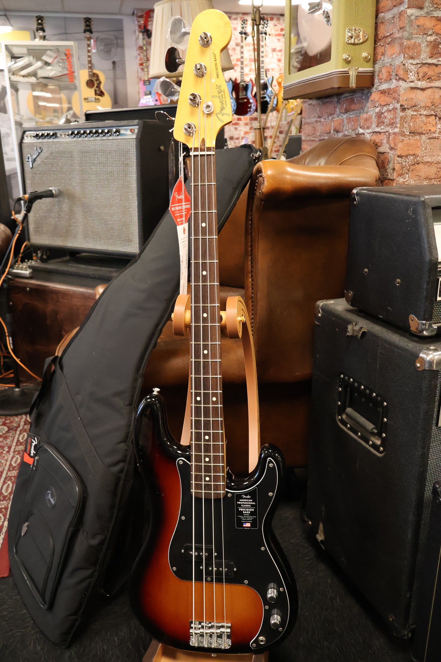 Fender American Professional Classic Precision Bass 3-Color Sunburst (B-Stock)