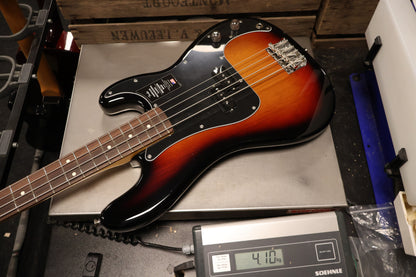 Fender American Professional Classic Precision Bass 3-Color Sunburst (B-Stock)