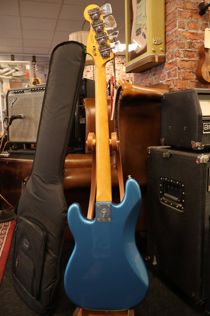 Fender Vintera III Late '60s Precision Bass Lake Placid Blue (B-Stock)
