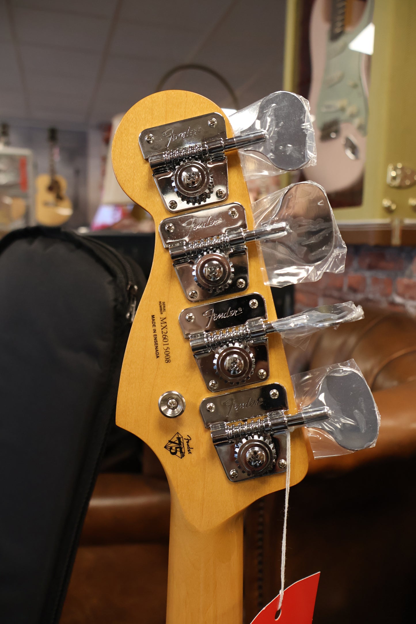 Fender Vintera III Late '60s Precision Bass Lake Placid Blue (B-Stock)